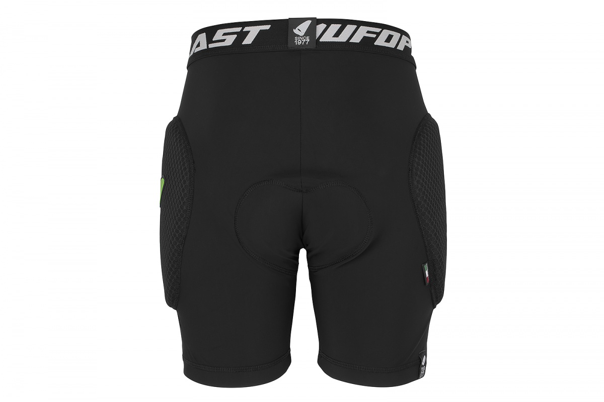 Mtb Centurion Bv6 shorts with hip protection and cycling pad - Padded shorts - SS05001-K - UFO Plast